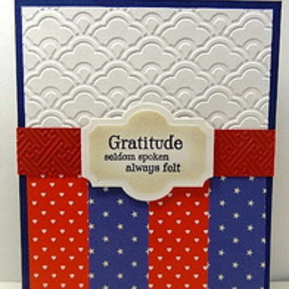 Cuttlebug 4” x 6” SCALES embossing folder - Picture 5 of 7